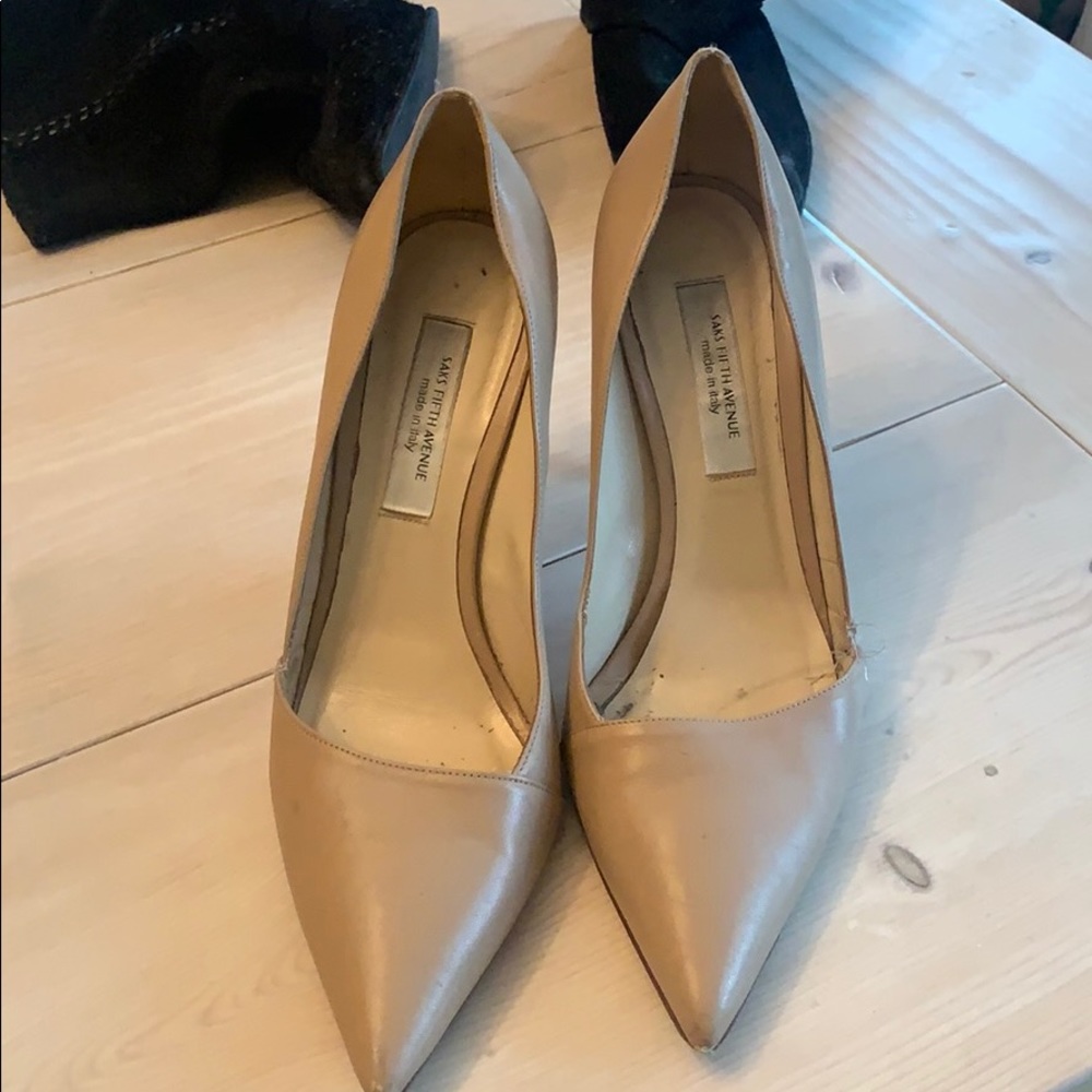 Sal’s fifth ave tan heels size 9 1/2